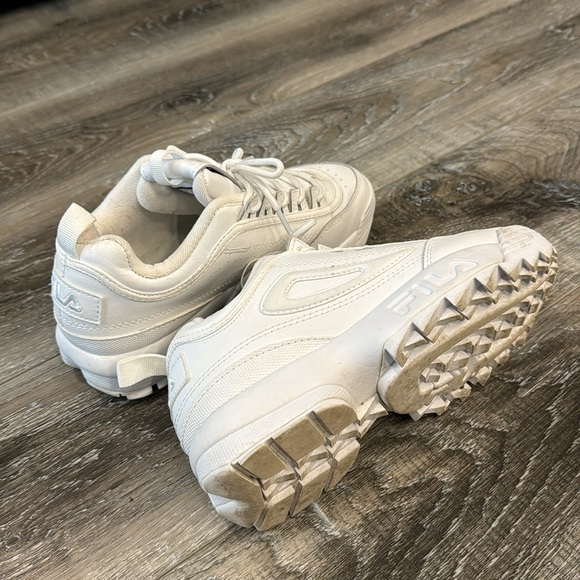 White fila women’s shoes size 7 - Picture 4 of 6